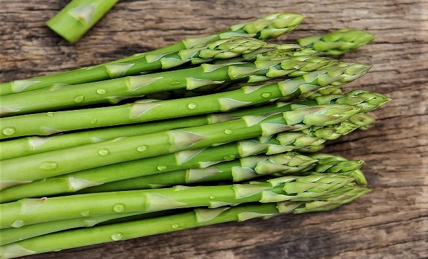 mazzo di asparagi